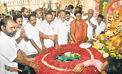 109-வது ஜெயந்தி, குருபூஜை விழா﻿: தேவர் நினைவிடத்தில் தலைவர்கள் மரியாதை﻿