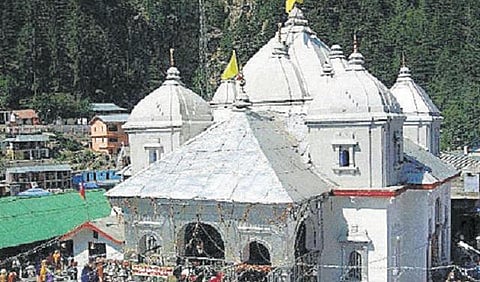கங்கோத்ரி கோயில் நடை அடைப்பு﻿