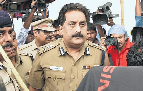 மவுலிவாக்கம் கட்டிடம் இடிப்பும்.. கடைசி நேர பரபரப்பும்.