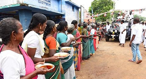 திருப்பரங்குன்றத்தில் அதிமுக புது வியூகம்: பூத் நிர்வாகிகளுக்கு தங்க மோதிரம், செயின் ஊக்கப் பரிசு?