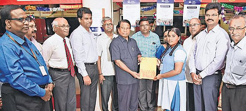 விஐடி நுழைவுத் தேர்வுக்கான விண்ணப்பங்கள் விநியோகம்﻿: ஜி.விசுவநாதன் தொடங்கிவைத்தார்﻿