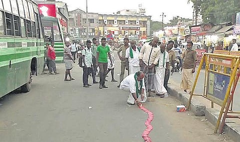 காவிரி டெல்டா பகுதியில் மேற்கொள்ளப்படவிருந்த மீத்தேன் எரிவாயு திட்டம் நிரந்தரமாக ரத்து: மத்திய பெட்ரோலியத்துறை அமைச்சர் தர்மேந்திர பிரதான் அறிவிப்பு - விவசாயிகள் வரவேற்பு