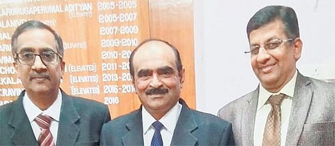 சென்னை உயர் நீதிமன்றத்தில் 3 நீதிபதிகள் இன்று பதவியேற்பு