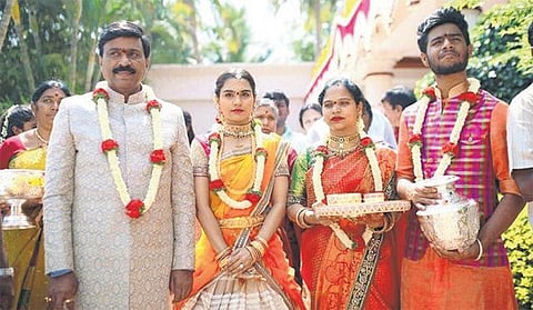 ரூ.650 கோடி செலவில் ஜனார்த்தன ரெட்டி மகள் திருமணம்﻿: பெங்களூரு அரண்மனையில் இன்று நட‌க்கிறது﻿﻿