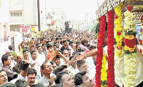 மனிதாபிமானத்தின் மருத்துவ முகம்!