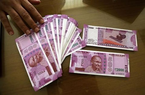 ஏடிஎம்களில் பணம் நிரப்ப ரூ.1.37 கோடியுடன் சென்ற வேன் மாயம்: பெங்களூருவில் அதிர்ச்சி