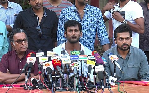நடிகர் சங்க வளாகத்தில் பொதுக்குழு: விஷால் தகவல்
