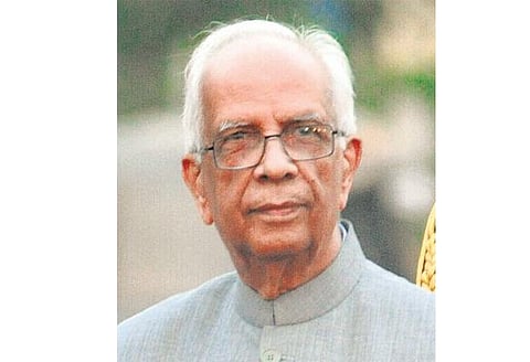 ராணுவம் மீது மம்தா குற்றச்சாட்டு: மாநில ஆளுநர் நிராகரிப்பு﻿