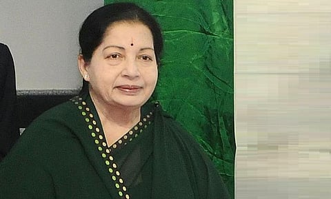 ஜெயலலிதா மறைவையொட்டி இறந்த﻿ 77 பேர் குடும்பங்களுக்கு தலா ரூ.3 லட்சம் நிதி﻿: அதிமுக அறிவிப்பு