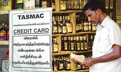 மதுக்கடைகளை மூட நீதிமன்றம் கொடுத்த அரிய வாய்ப்பு﻿: சட்ட நடவடிக்கை மேற்கொள்ள சமூக ஆர்வலர்கள் வலியுறுத்தல்﻿