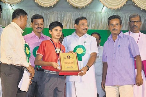 உடுமலை பள்ளி மாணவர் உருவாக்கிய புதிய குறுஞ்செயலி﻿: புவி வெப்பமயமாதலைத் தடுத்தல், நீர் மேலாண்மைக்கு உதவும்﻿﻿