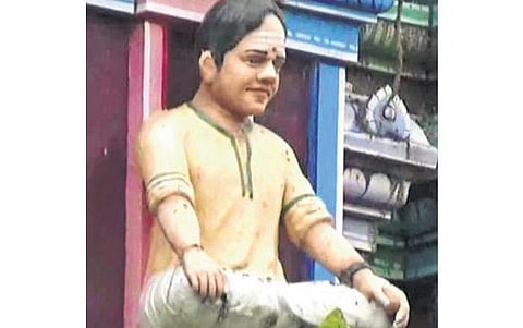 கோபுரச் சிலை பாலமுரளி கிருஷ்ணா﻿