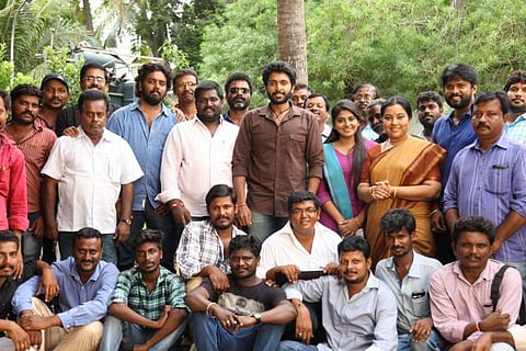 முடிசூடா மன்னன் படத்தலைப்பு சத்ரியன் ஆக மாற்றம்