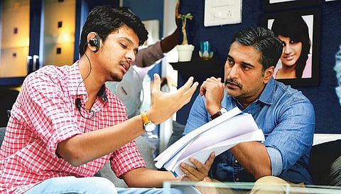 உன்னுடைய வயது என்ன என்று கேட்டார்கள்