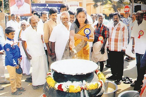 பொங்கல் பண்டிகை கட்டாய விடுமுறை ரத்து: மத்திய அரசுக்கு கட்சித் தலைவர்கள் கண்டனம்﻿