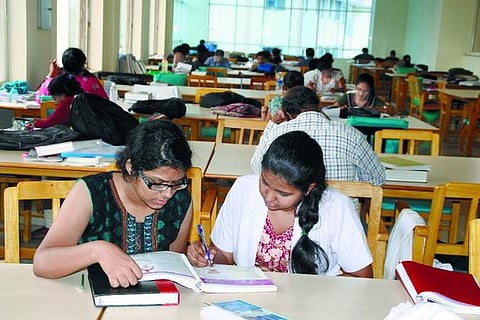 ஜல்லிக்கட்டு போராட்டத்தால் அரசு மருத்துவர்கள் பணிக்கான தேர்வு ஒத்திவைப்பு