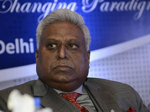நிலக்கரிச் சுரங்க ஒதுக்கீடு ஊழல் வழக்கில் சிபிஐ முன்னாள் இயக்குரை விசாரிக்க சிறப்புக் குழு: உச்ச நீதிமன்றம் உத்தரவு