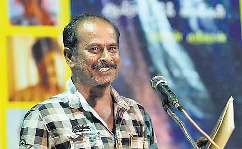 பெங்களூருவில் மாடியில் இருந்து விழுந்து உயிரிழந்த﻿ எழுத்தாளர் க.சீ.சிவகுமாரின் உடல் அடக்கம்﻿ - ஏராளமான இலக்கியவாதிகள் கண்ணீர் அஞ்சலி﻿