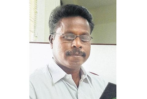 அமெரிக்க வாழ் இந்திய விஞ்ஞானியால் உருவாக்கப்பட்டது﻿: கச்சா எண்ணெய் படலத்தை ‘சூப்பர் பக்’ உயிரியால் அகற்றலாம்﻿ - தஞ்சை பேராசிரியர் தகவல்﻿