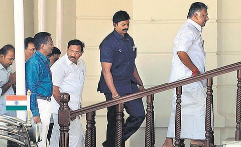 ஒரு வாரத்துக்குப் பிறகு தலைமைச்செயலகத்தில் முதல்வர் ஓபிஎஸ்