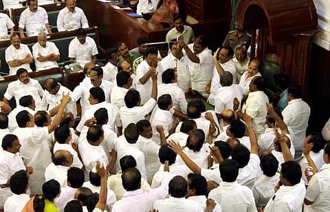 ஒரு நிமிடக் கட்டுரை: அன்றும் இன்றும்!﻿﻿