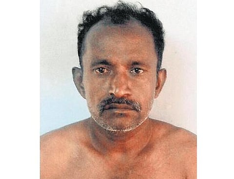 திருச்செந்தூரில் தப்பியவர் நெல்லையில் கொலை﻿: 8 மாதம் காத்திருந்து பழிதீர்த்த கும்பல்