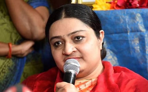 மரியாதை நிமித்தமாகவே ஓபிஎஸ்ஸுடன் சந்திப்பு﻿: அரசியலில் இணைந்து செயல்பட பேச்சுவார்த்தை நடக்கவில்லை﻿ - ஜெயலலிதாவின் அண்ணன் மகள் ஜெ.தீபா தகவல்﻿