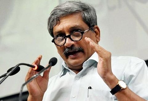 கோவா மாநிலத்தில் ஆட்சியமைக்க உரிமை கோரினார் மனோகர் பாரிக்கர்﻿
