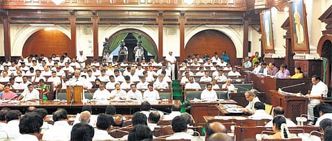 ரூ. 15,930 கோடி வருவாய் பற்றாக்குறை: தமிழக அரசின் கடன் ரூ.3.14 லட்சம் கோடி - நிதி அமைச்சர் டி.ஜெயக்குமார் தகவல்