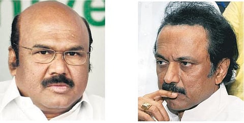 தலைமை செயலகத்துக்கு வெளியே பட்ஜெட்டை கொண்டு செல்லலாமா?﻿ - நிதியமைச்சர் ஜெயக்குமார் - ஸ்டாலின் வாக்குவாதம்﻿