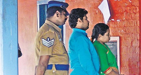 வந்தவாசியில் போலி ஆணை மூலம்﻿ ஆசிரியர் பணியில் சேர முயன்றவர் கைது﻿