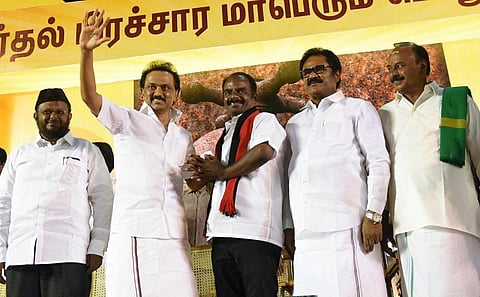 சூடுபிடிக்கும் ஆர்.கே.நகர் தேர்தல் களம்: முக்கிய தலைவர்கள் பிரச்சாரம் தொடங்கினர்