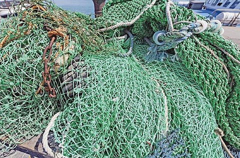 இரட்டைமடியையும் சுருக்குமடியையும் ஒன்றெனக் கருதுவது அறியாமை இல்லையா?﻿﻿﻿﻿