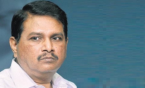 காத்திருப்போர் பட்டியலில் வைக்கப்பட்ட﻿ ராமமோகன ராவ் மீண்டும் பதவிக்கு வந்தது எப்படி?﻿