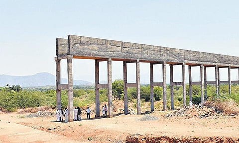 58 கிராம கால்வாய் திட்டப்பணி முடிவது எப்போது? - 17 ஆண்டுகளை கடந்தும் ஆமை வேகத்தில் கட்டுமான பணி