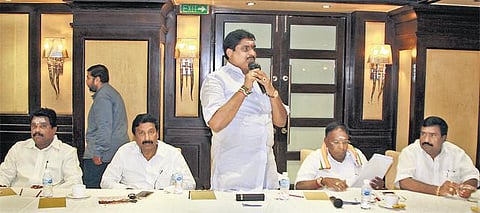 புதுச்சேரி ஆளுநருக்கு எதிர்ப்பு வலுக்கிறது: குடியரசுத் தலைவர், பிரதமரை சந்திக்க அனைத்துக் கட்சி கூட்டத்தில் முடிவு﻿