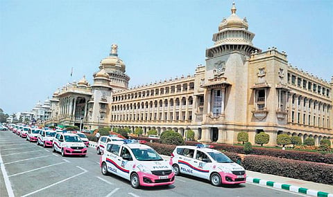 பெங்களூருவில் பாலியல் தொல்லைகளைத் தடுக்க நடவடிக்கை﻿: ‘பிங்க் ஹொய்சாலா’ ரோந்து வாகனம்﻿ - கர்நாடக அரசின் புதிய திட்டத்துக்கு வரவேற்பு﻿