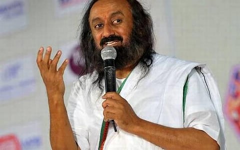 நீங்கள் நினைத்தபடி பேசுவதற்கு யார் சுதந்திரம் அளித்தது? : ஸ்ரீஸ்ரீ ரவிசங்கருக்கு தேசிய பசுமைத் தீர்ப்பாயம் காட்டம்