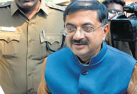 புதுச்சேரியில் பாஜகவின்  தருண் விஜய்க்கு மாணவர்கள் எதிர்ப்பு