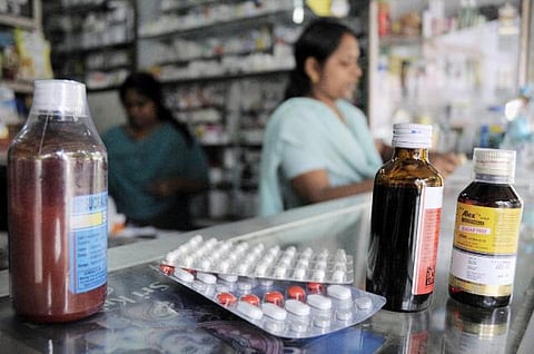 மலிவு விலை ‘ஜெனரிக்’ மருந்துகளை பரிந்துரைக்காவிட்டால் கடும் நடவடிக்கை: மருத்துவர்களுக்கு இந்திய மருத்துவக் கவுன்சில் எச்சரிக்கை﻿