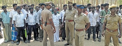 கீழடியில் மத்திய அமைச்சர்களுக்கு திடீர் எதிர்ப்பு﻿: மக்கள் விடுதலை கட்சியினர் கைது﻿﻿
