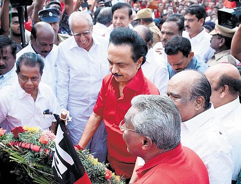 தொழிலாளர் தின கொண்டாட்டம்﻿: மே தின பூங்காவில் ஸ்டாலின் மரியாதை﻿