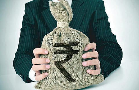 10 ஆண்டுகளில் இந்தியாவில் குவிந்த 77,000 கோடி டாலர் கறுப்பு பணம்﻿