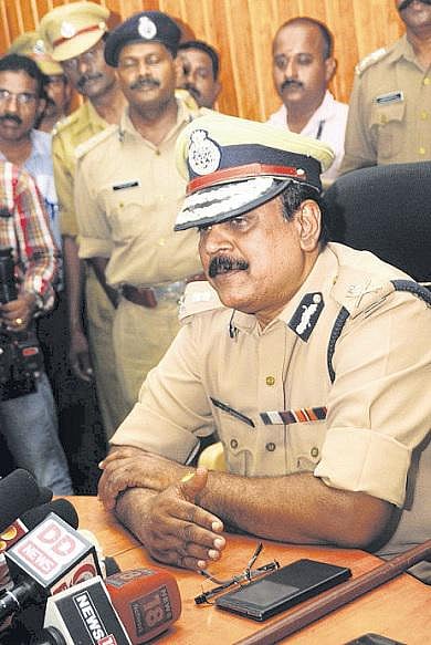 கேரள டிஜிபியாக சென்குமார் மீண்டும் பதவியேற்பு﻿