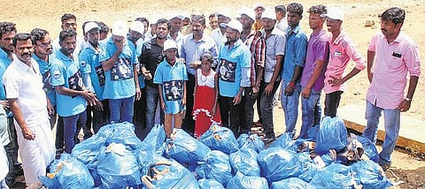 ஐஏஎஸ் அதிகாரி சகாயம்  ஆலோசனையில்  செயல்படும் ‘மக்கள் பாதை’ அமைப்பில் ஆர்வத்துடன் இணையும் இளைஞர்கள்