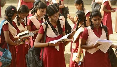 பிளஸ் 2 அரசுப் பள்ளிகளின் தேர்ச்சி விகிதத்தில் விருதுநகர் முதலிடம்; கடைசி இடத்தில் திருவள்ளூர்