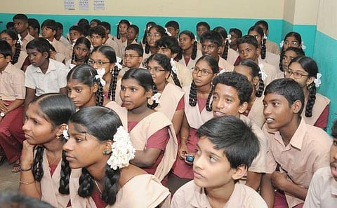 அறம் பழகு 3: பயோ-கணிதம் படித்து 913 மதிப்பெண்கள் பெற்ற ஏழை மாணவர் என்ன படிக்கலாம்?