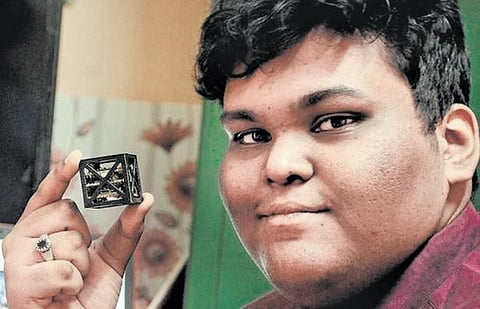 வெற்றி முகம்: விண்ணை தொடத் தயாராகும் நாசாவின் நட்சத்திரம் - பிளஸ் டூவில் சராசரி மதிப்பெண்﻿