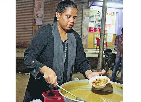 முகங்கள்: சுண்டல் கடை சுரபா