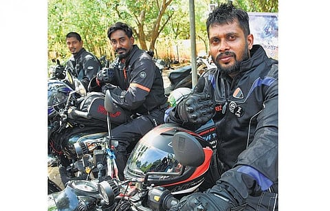 தண்ணீர் சேமிப்பை வலியுறுத்தி﻿ கன்னியாகுமரியில் இருந்து காஷ்மீருக்கு கோவை இளைஞர்கள் விழிப்புணர்வு பயணம்﻿